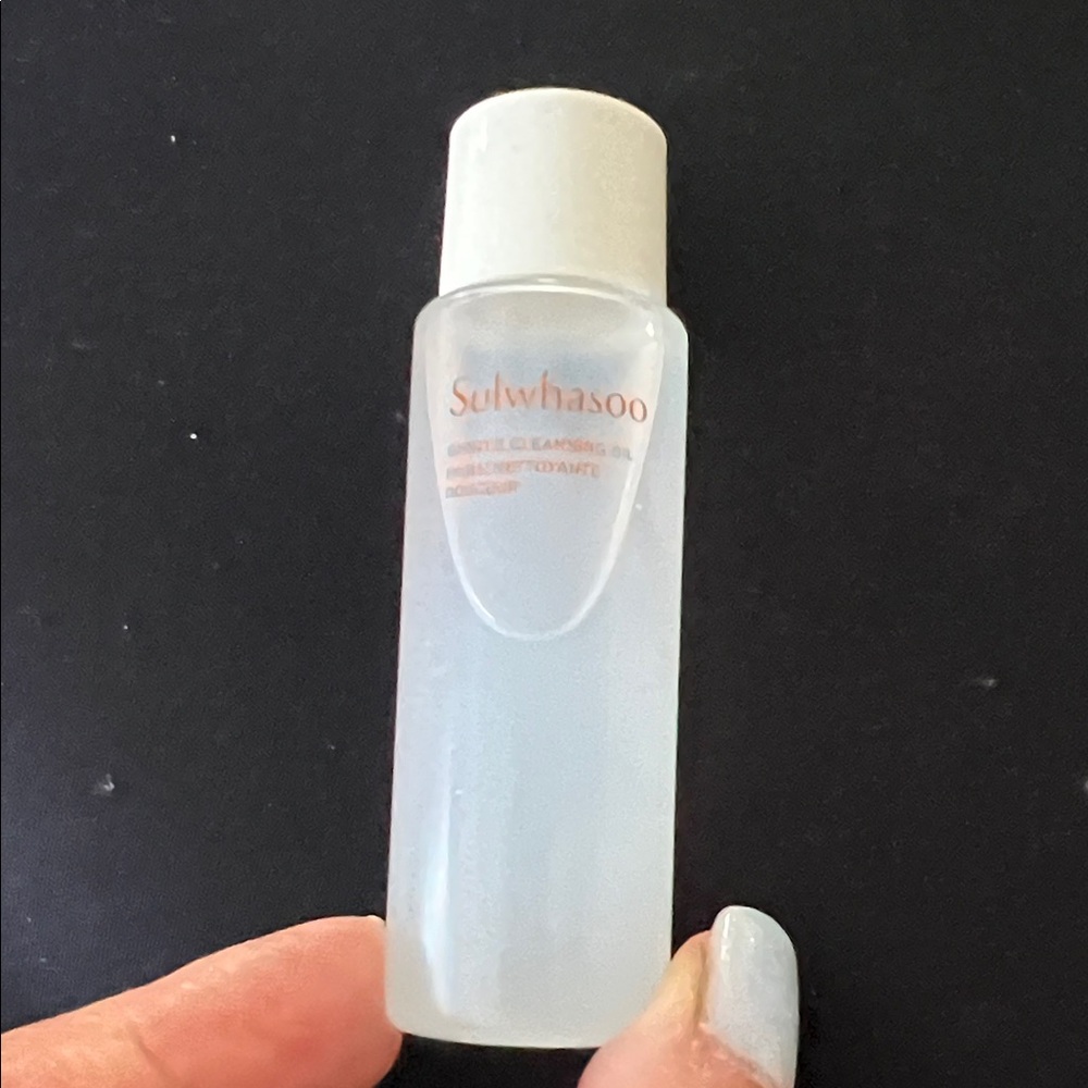 Brand new Sulwhasoo Gentle Cleansing O il! Never used